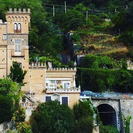 B&B Charming House Σαλέρνο Εξωτερικό φωτογραφία
