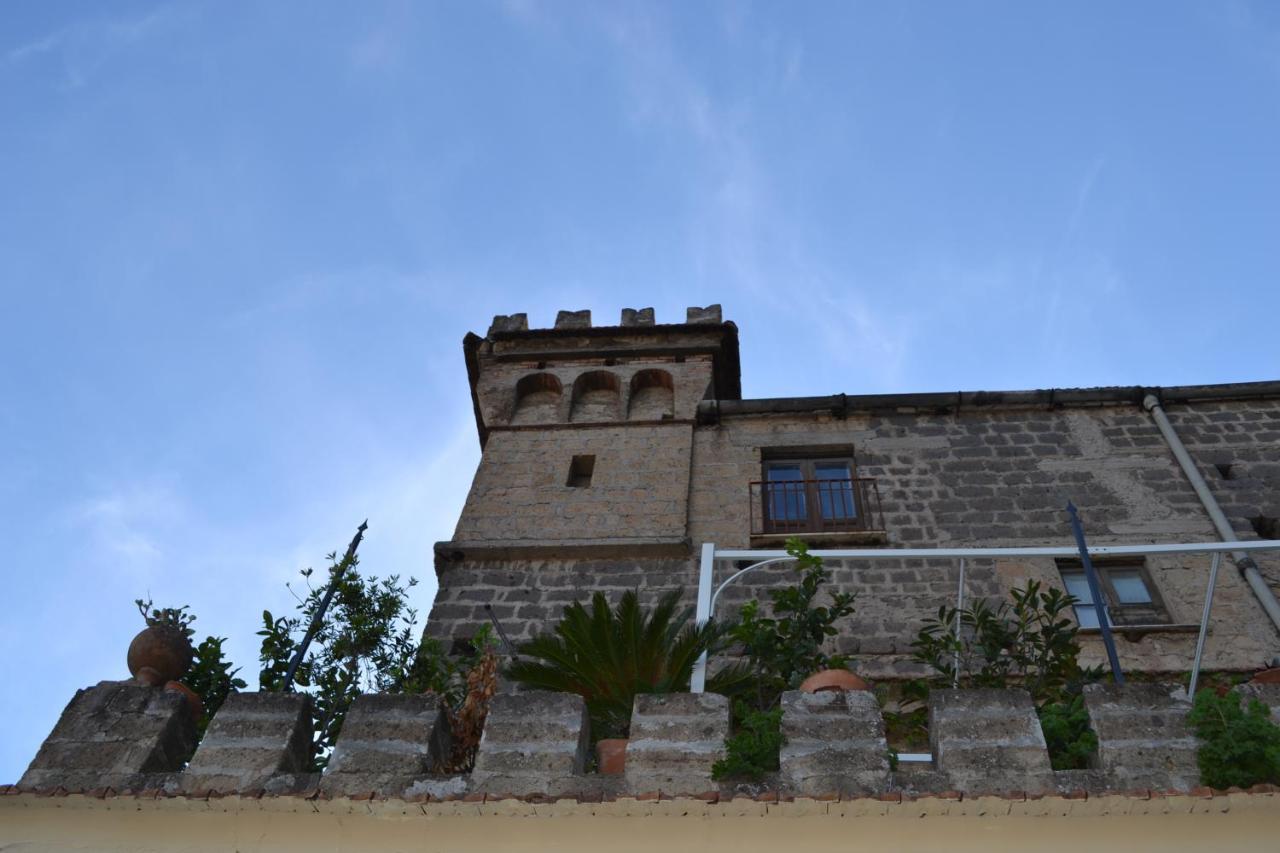 B&B Charming House Σαλέρνο Εξωτερικό φωτογραφία