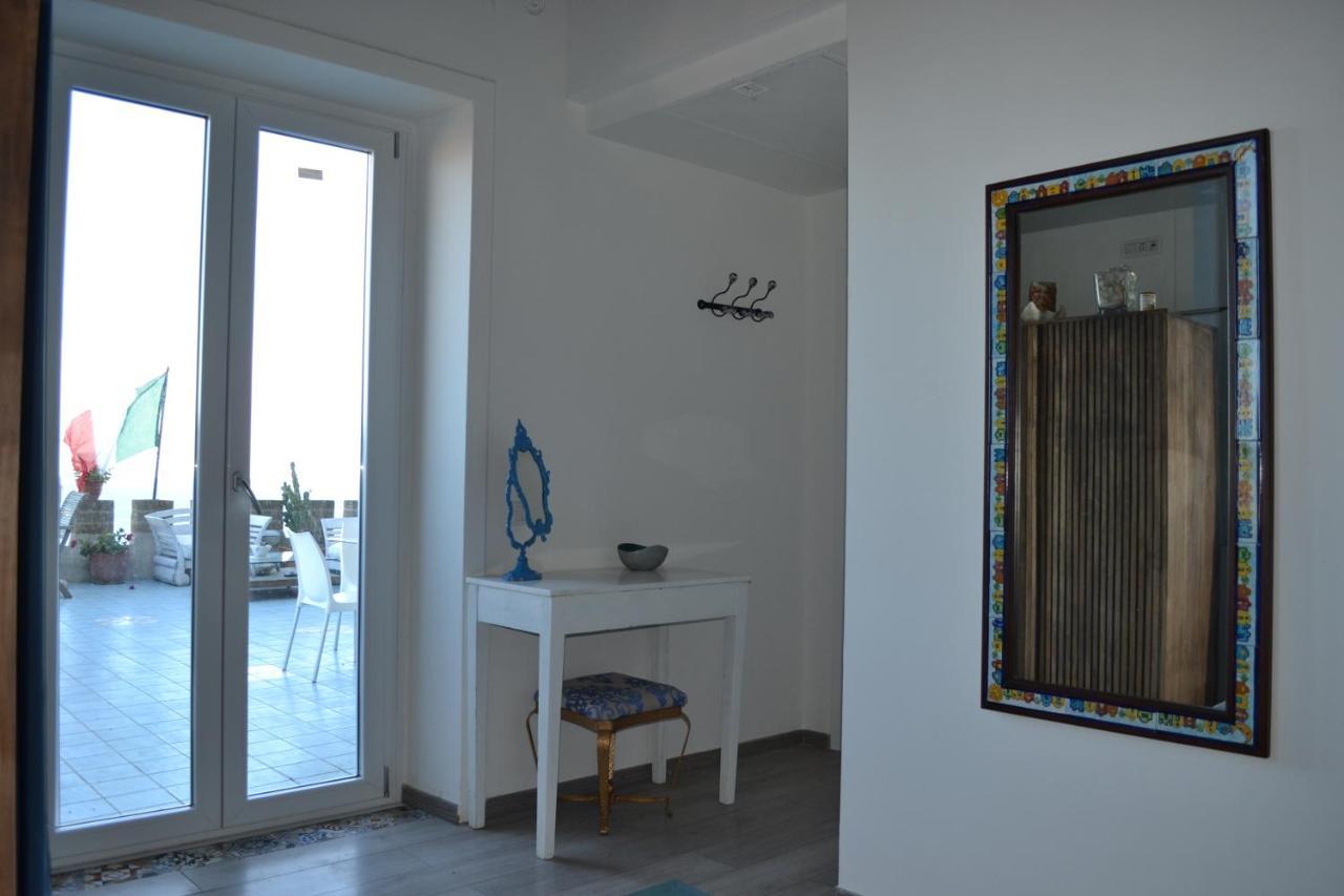 B&B Charming House Σαλέρνο Εξωτερικό φωτογραφία