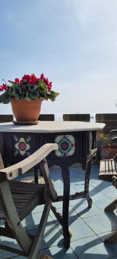 B&B Charming House Σαλέρνο Εξωτερικό φωτογραφία