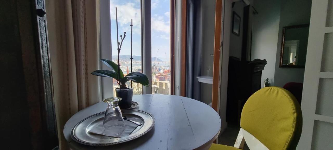 B&B Charming House Σαλέρνο Εξωτερικό φωτογραφία