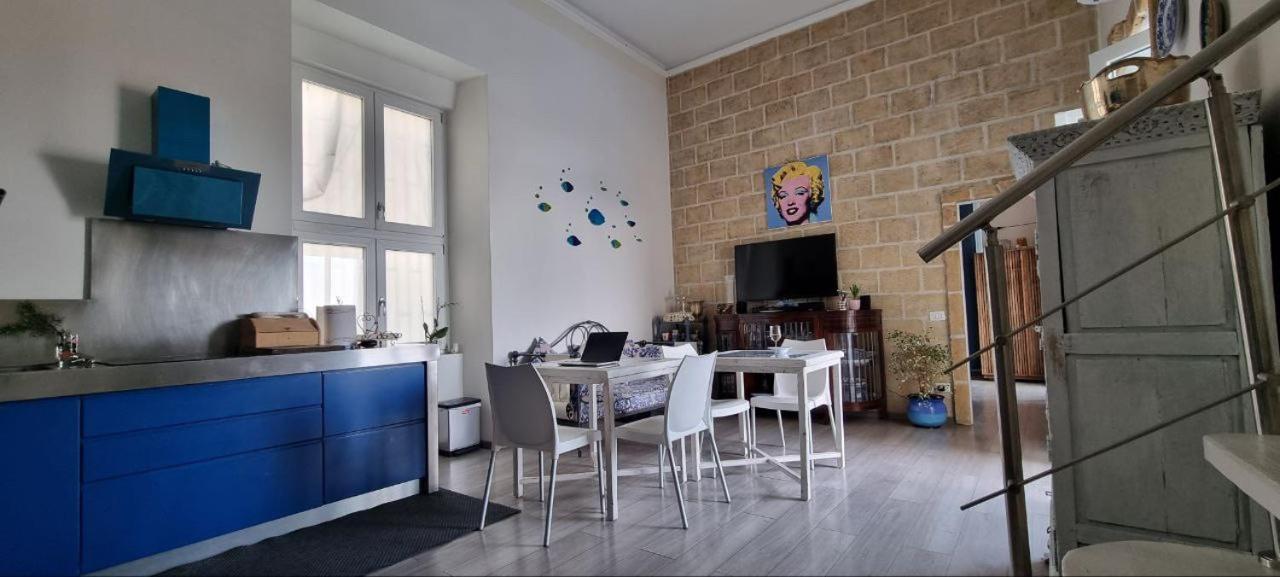 B&B Charming House Σαλέρνο Εξωτερικό φωτογραφία