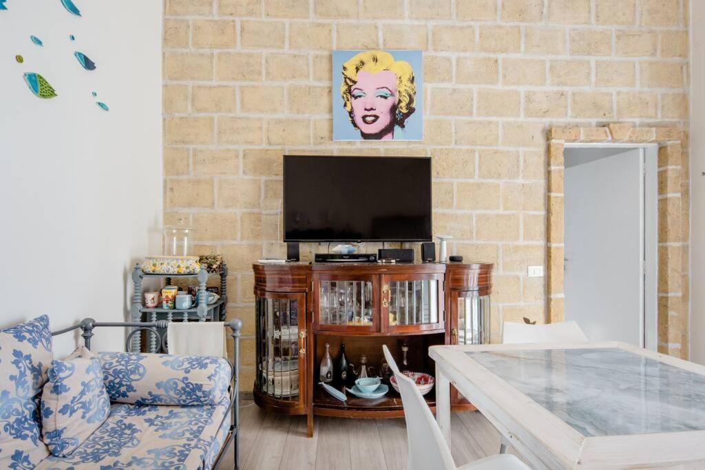 B&B Charming House Σαλέρνο Εξωτερικό φωτογραφία