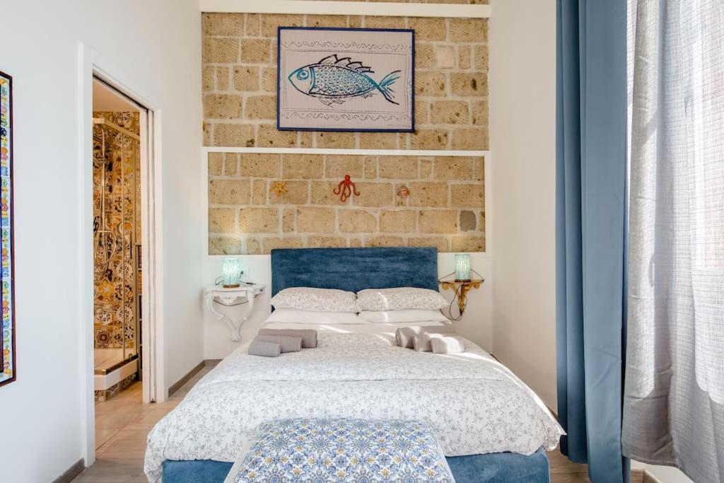 B&B Charming House Σαλέρνο Εξωτερικό φωτογραφία