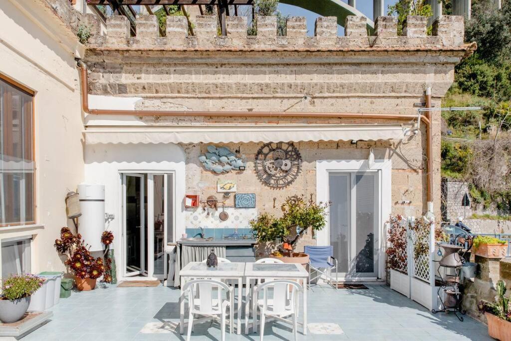 B&B Charming House Σαλέρνο Εξωτερικό φωτογραφία